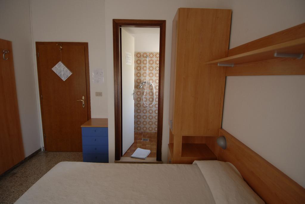 Albergo Alla Nave Lignano Sabbiadoro Exterior photo